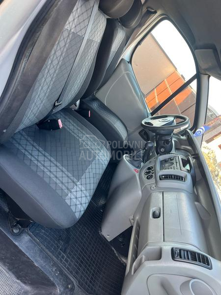 Opel Vivaro 19dci