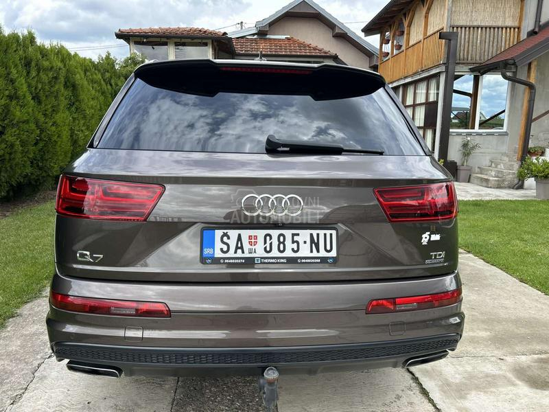 Audi Q7 