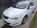 Opel Astra J 1.4 ben 5 v r  a t a