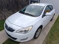Opel Astra J 1.4 ben 5 v r  a t a