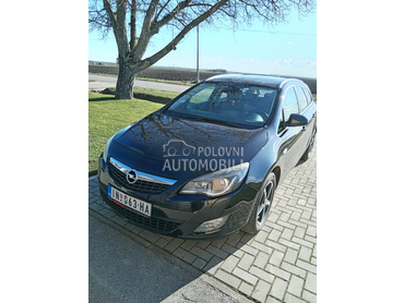 Opel Astra J 1.7 cdti