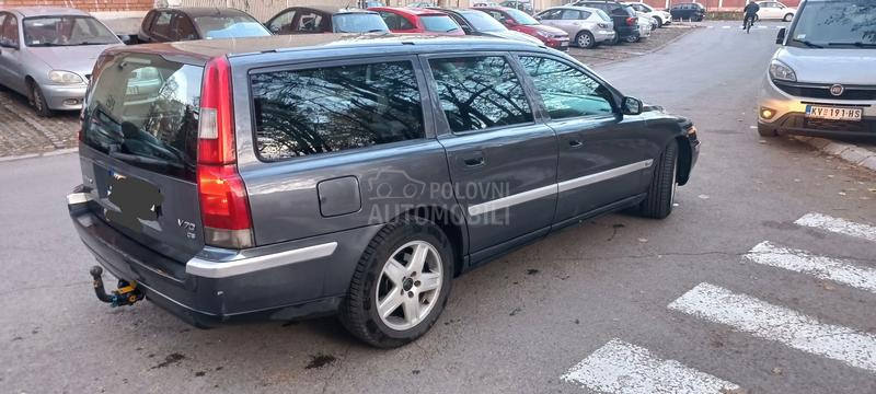 Volvo V70 D5