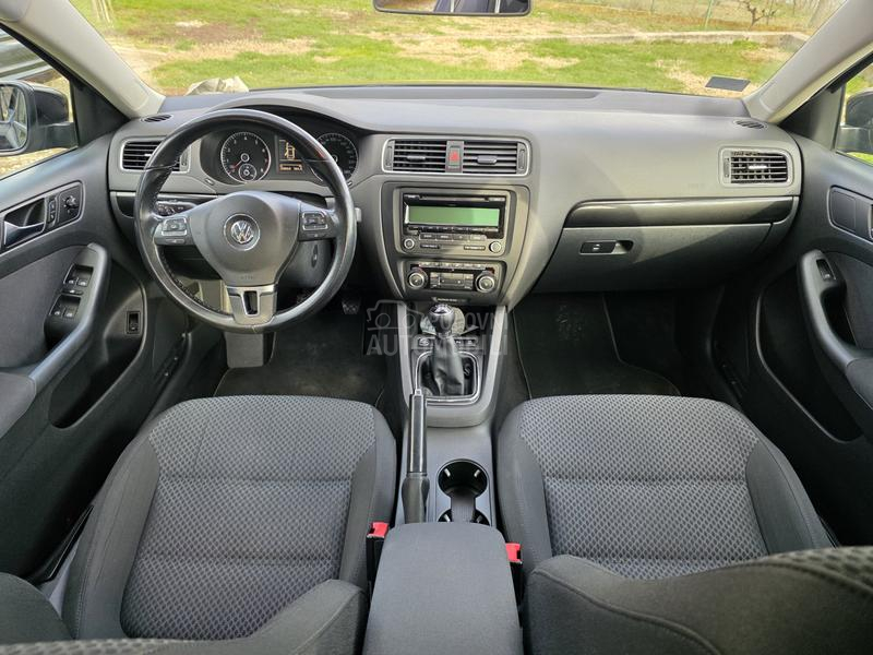 Volkswagen Jetta 1.2tsi