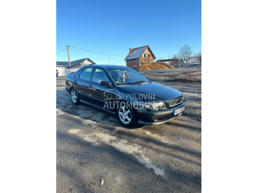 Volvo S40 