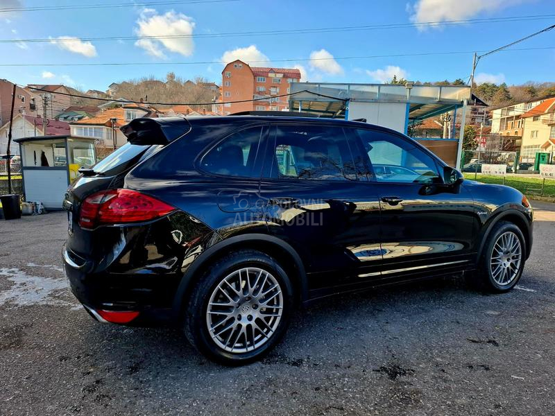 Porsche Cayenne 3.0 S Hybrid