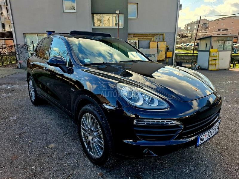 Porsche Cayenne 3.0 S Hybrid