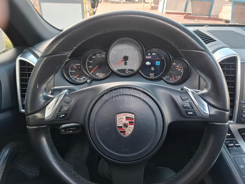 Porsche Cayenne 3.0 S Hybrid
