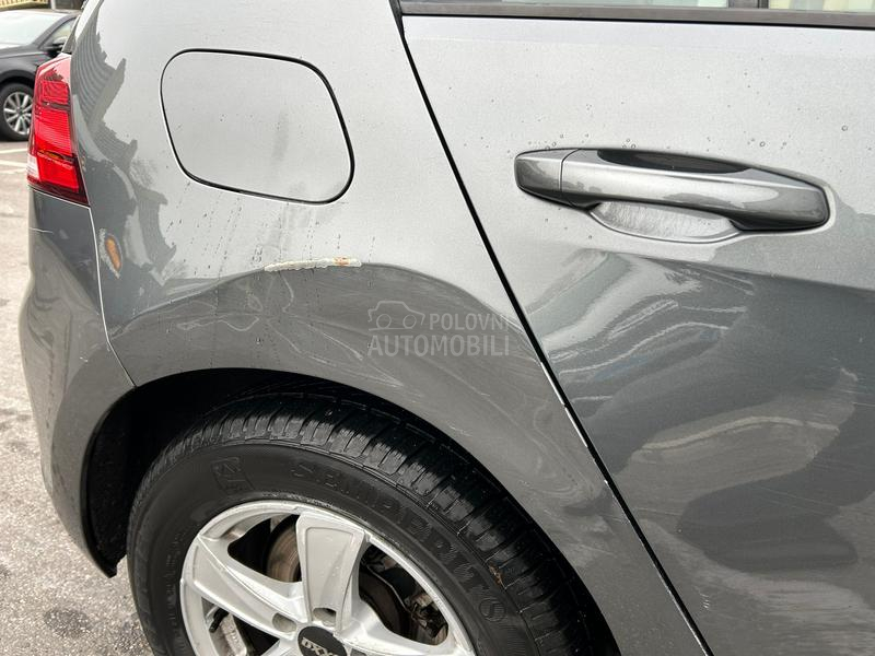 Volkswagen Golf 7 1,6 TDI VIRTUAL