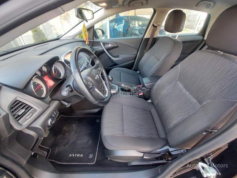 Opel Astra J ENJOY