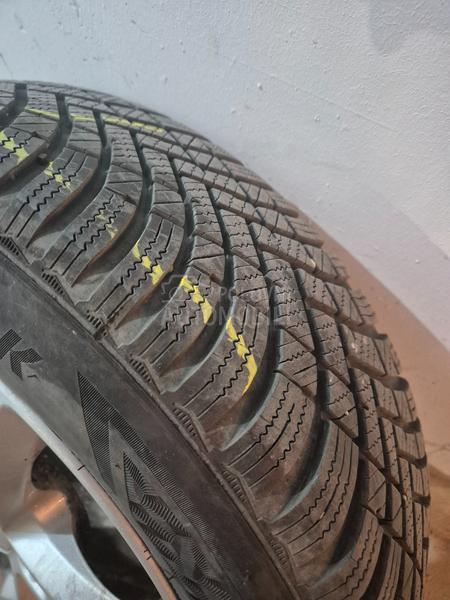 Hankook 195/65 R15 Zimska