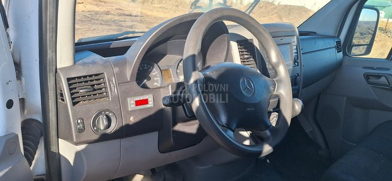 Mercedes Benz Sprinter 