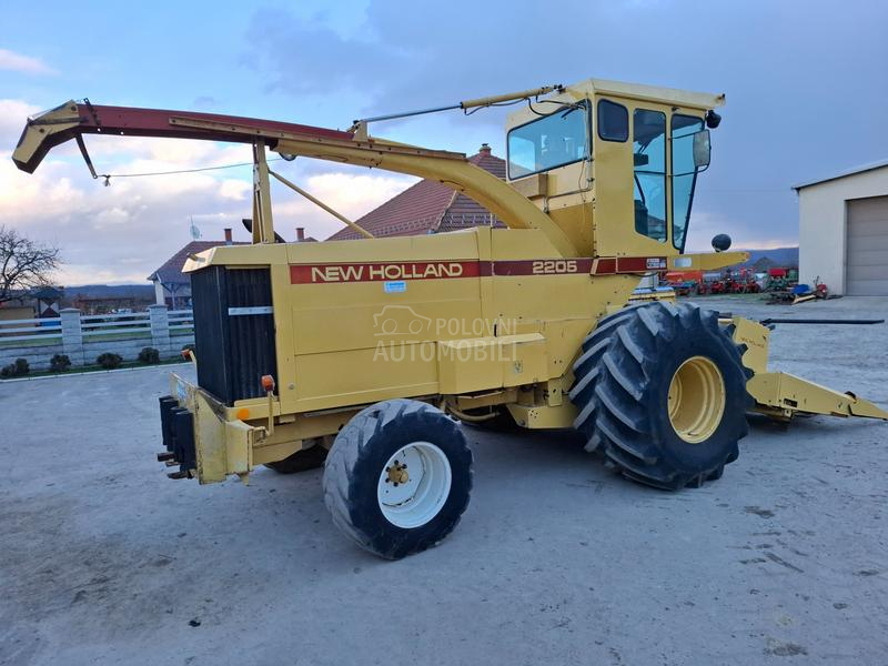 New Holland 2205