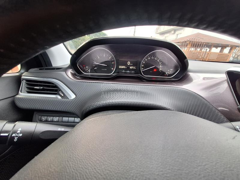 Peugeot 2008 1.6hdi