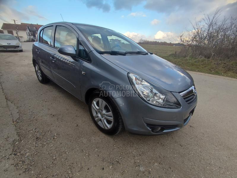 Opel Corsa D CH / RAM ZA BICIKLE