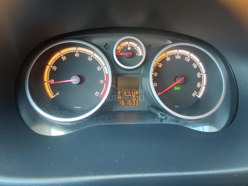 Opel Corsa D CH / RAM ZA BICIKLE