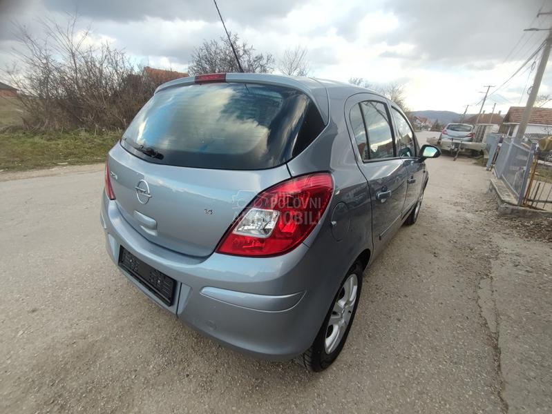 Opel Corsa D CH / RAM ZA BICIKLE