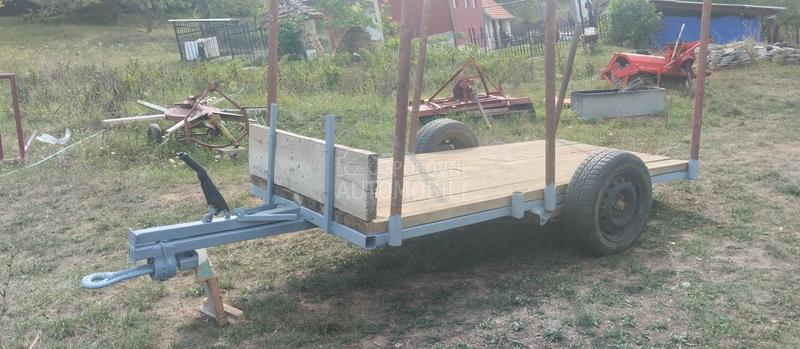 Prikolica za traktor