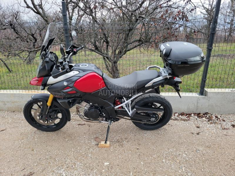 Suzuki v strom 1000 CH