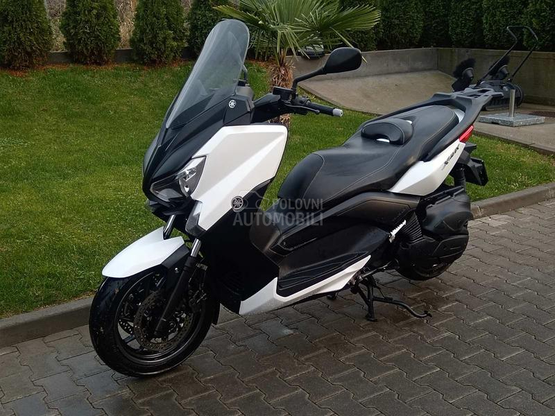 Yamaha xmax 400