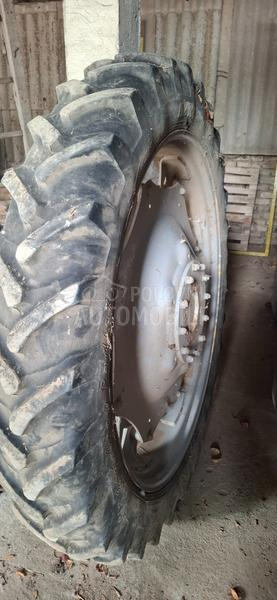 Massey Ferguson R32 r48