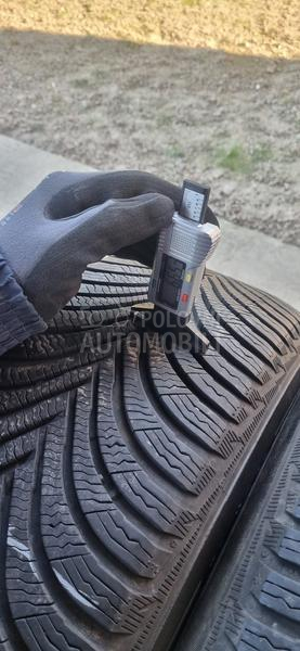 Michelin 215/65 R16 Zimska
