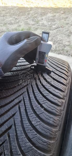 Michelin 215/65 R16 Zimska