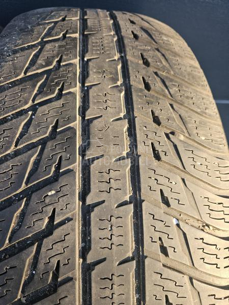 Nokian 245/65 R17 Zimska