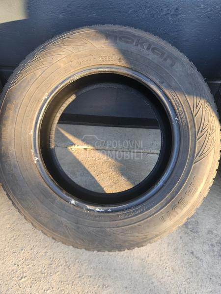 Nokian 245/65 R17 Zimska