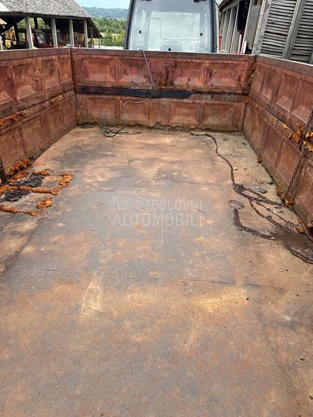 Universal 4 t kiperka