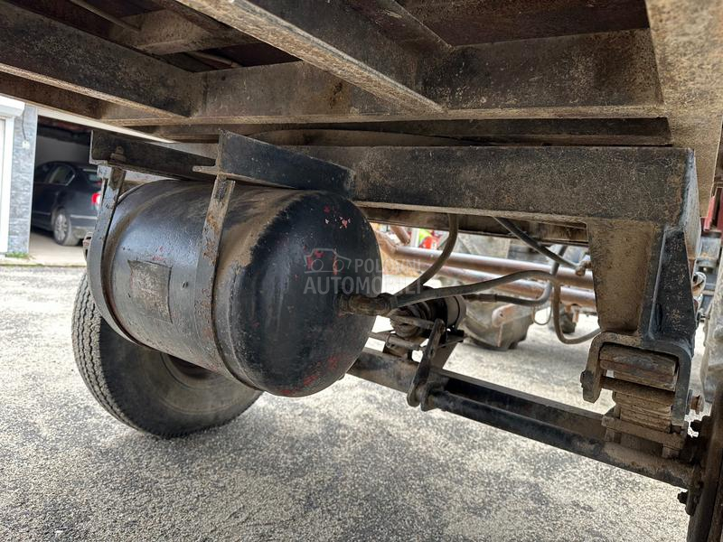 Universal 4 t kiperka