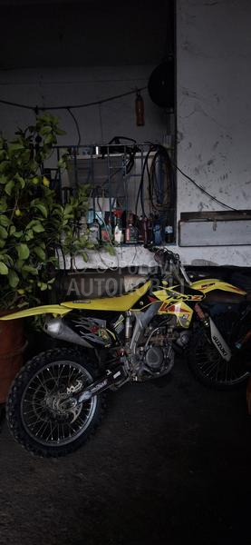 Suzuki Rmz
