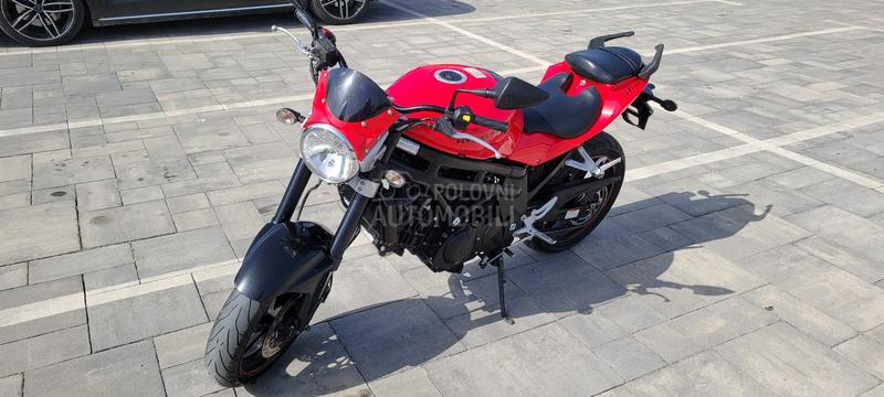 Hyosung GT 650n