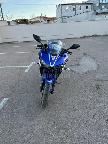 Yamaha R3