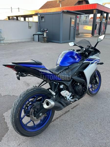 Yamaha R3