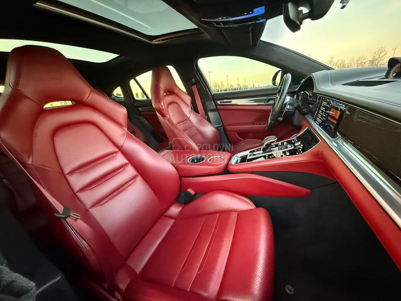 Porsche Panamera GTS
