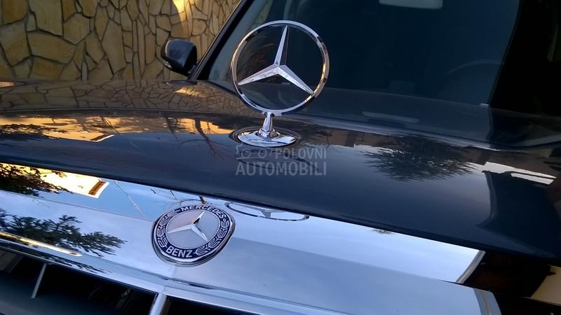 Mercedes Benz E 220 ELEGANCE  SIBER NL.