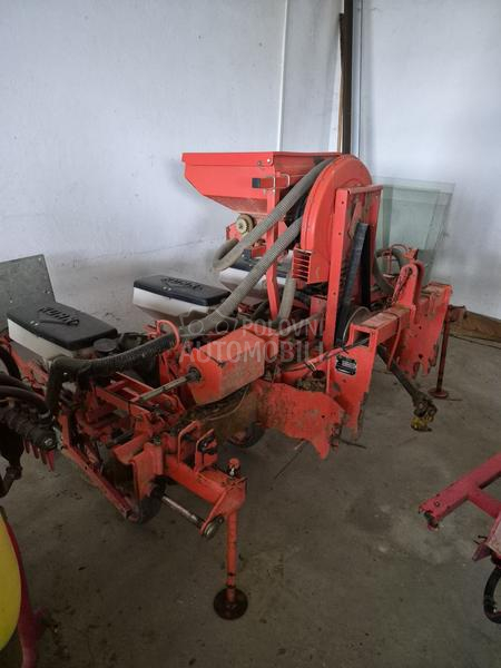 Kuhn planter 2 junior