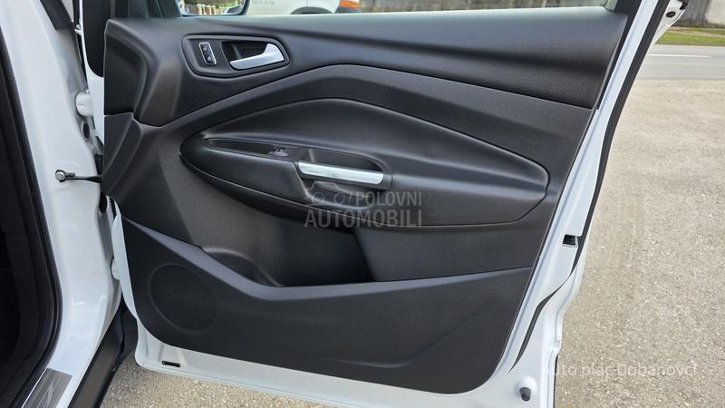 Ford Kuga 2.0 d TITANIUM plus