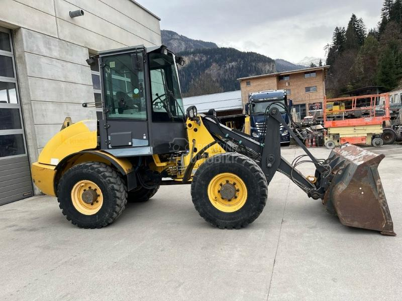 New Holland W60  BRZA SPOJKA