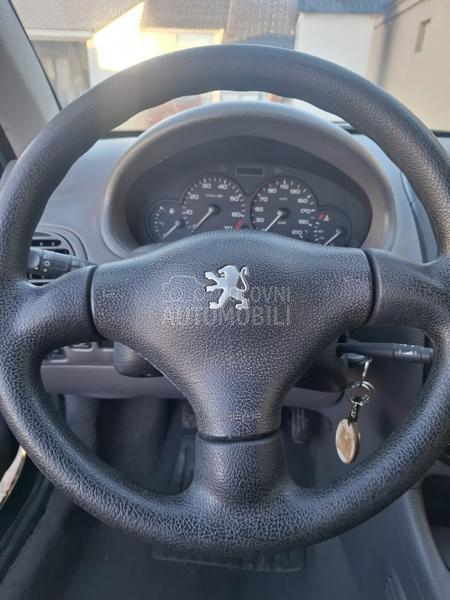 Peugeot 206 