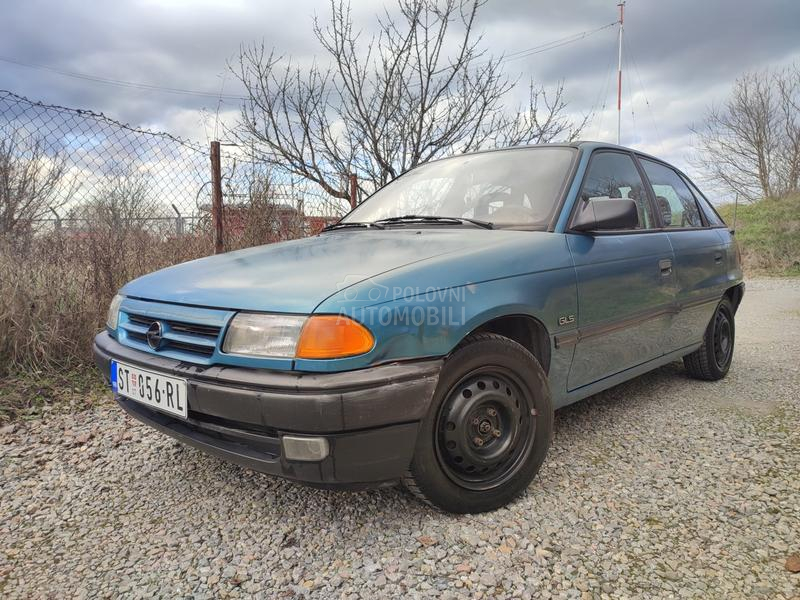 Opel Astra F 1.6