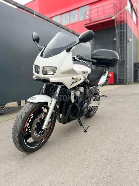 Yamaha Fazer FZS 600