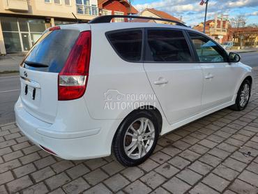 Hyundai i30 1.6crdi ful NOVO ch