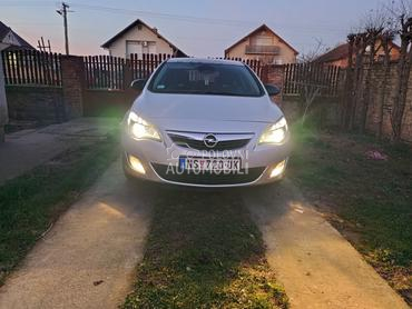 Opel Astra J 1.7 cdti