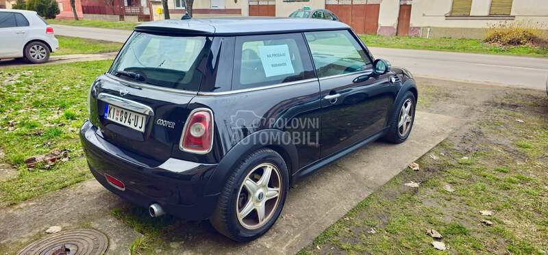 MINI Cooper 