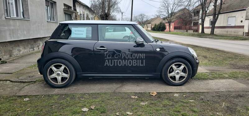 MINI Cooper 