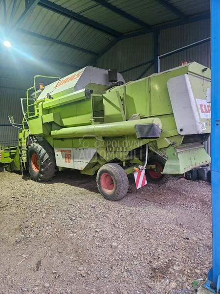 Claas Dominator 86