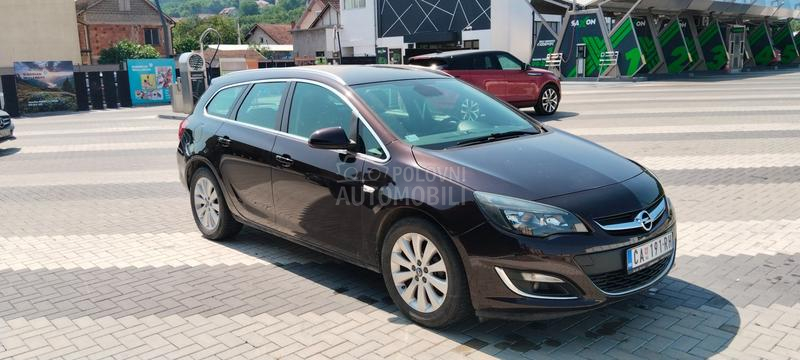 Opel Astra J 1.4 lpg