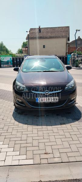 Opel Astra J 1.4 lpg