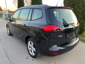 Opel Zafira 2.0  ESSENTIA